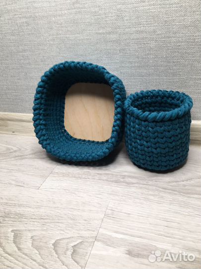 Корзинки из трикотажной пряжи и джута