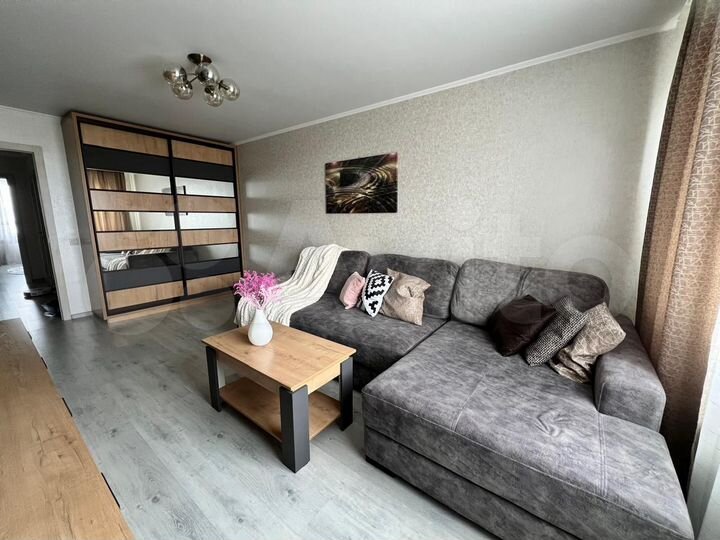 2-к. квартира, 62,9 м², 15/17 эт.