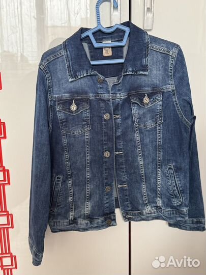 Джинсовая куртка