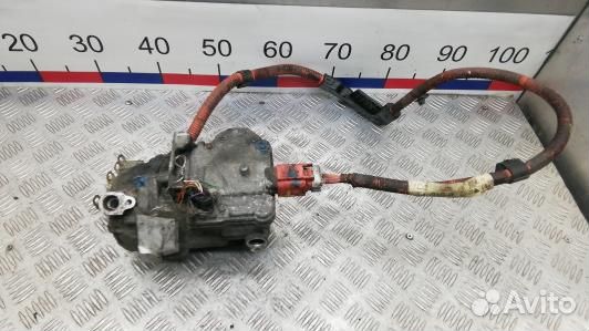 Компрессор кондиционера бензиновый toyota prius XW