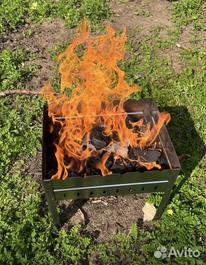 Мангал разборный со складным дном в кейсе