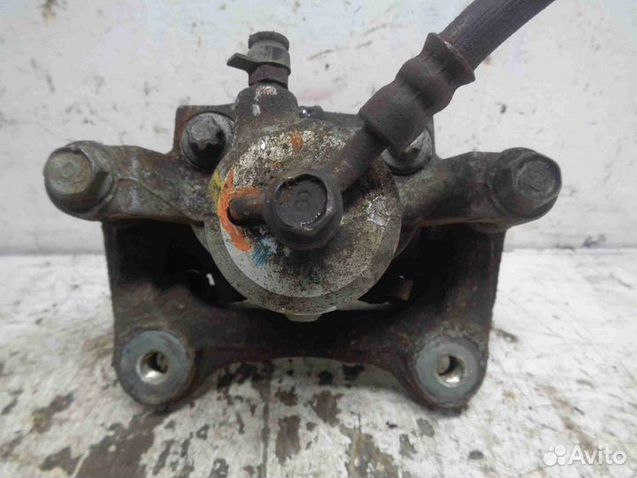 Суппорт задний правый Hyundai Sonata 6 YF