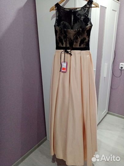 Вечернее платье