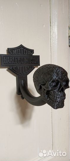 Вешалка для мотошлема