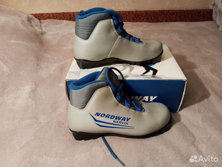 Ботинки для беговых лыж