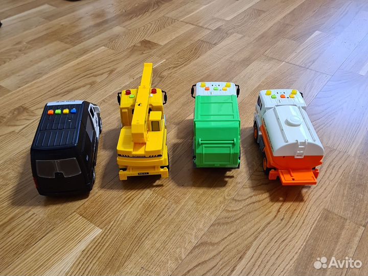 Набор машин со звуковым эффектами