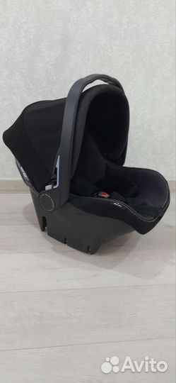Автокресло 0+