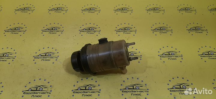 Бачок гура Hyundai Santa Fe 2