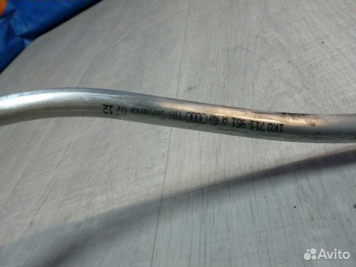 Трос стояночного тормоза Skoda Octavia A5 1Z 1.6