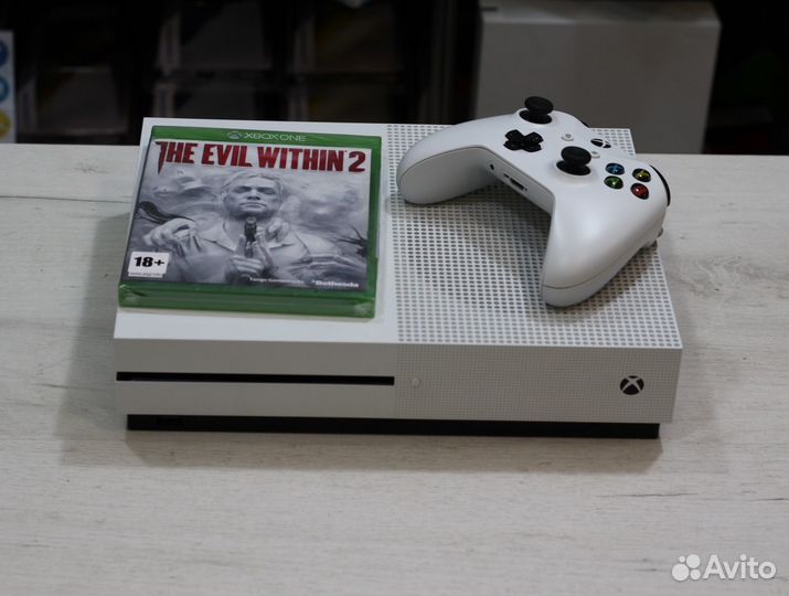 X-Box One S 1Tb + The Evil Within 2 Trade-In