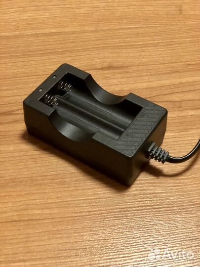 Зарядное устройство 18650