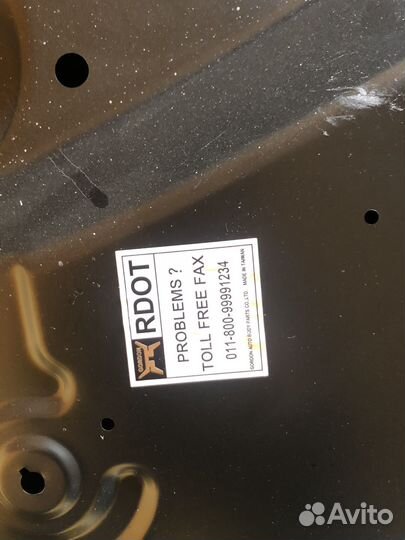 Передний капот на Mitsubihi oitlande