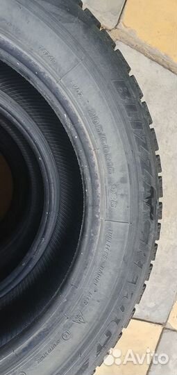 Bridgestone Blizzak Revo GZ 205/60 R16 92S