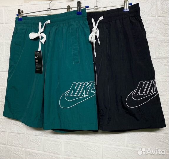 Шорты Nike изумруд