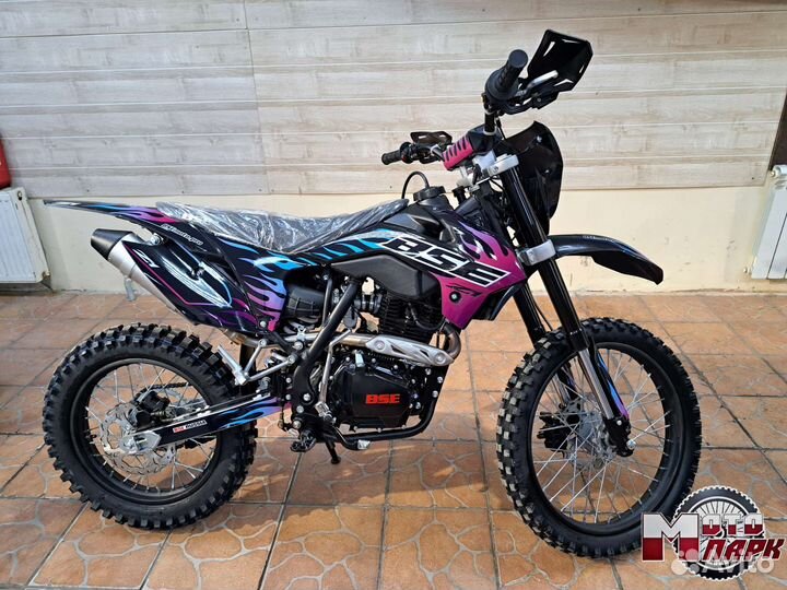 Мотоцикл BSE Z1