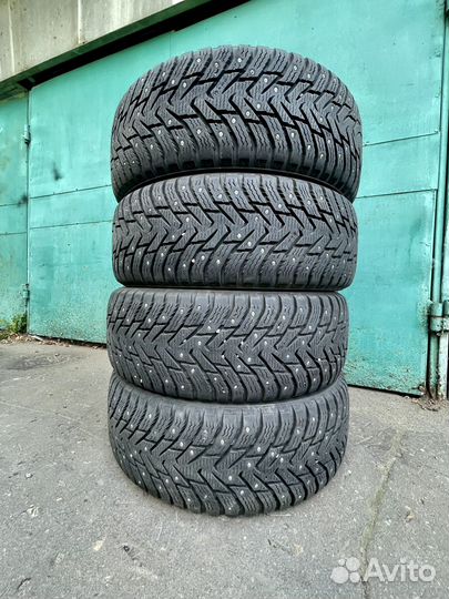 Nokian Tyres Hakkapeliitta 8 SUV 215/65 R16 102T