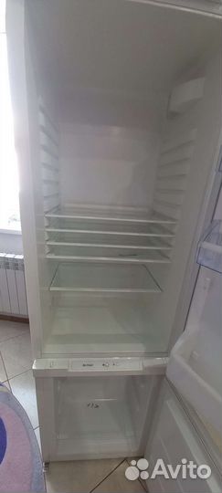 Встраиваемый холодильник бу