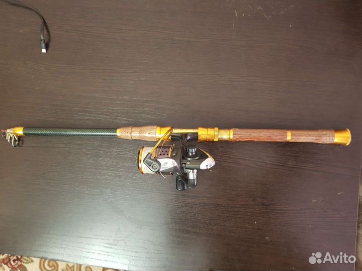 Спининг с катушкой и стульчиком