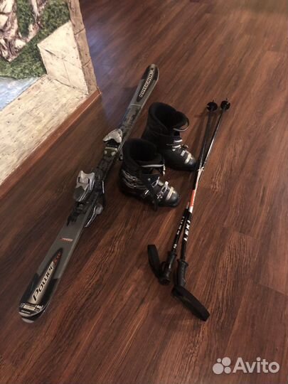 Бу горные лыжи Rossignol с ботинками и палками