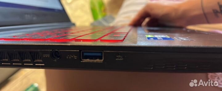 Ноутбук MSI GF63 Thin 11UC