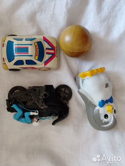 Детские игрушки, машинки, кубик рубик, кольцеброс