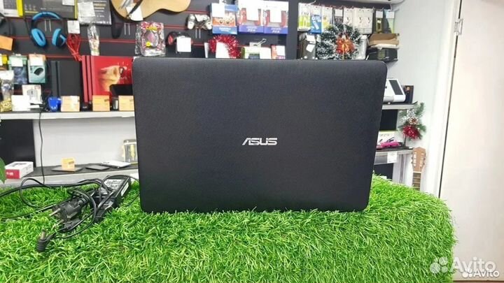 Ноутбук Asus X554L (пр103)