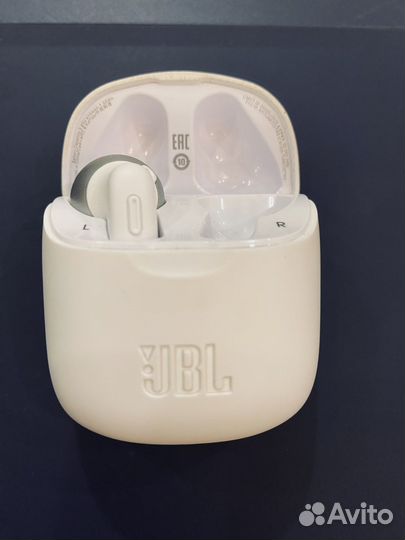 Jbl 225