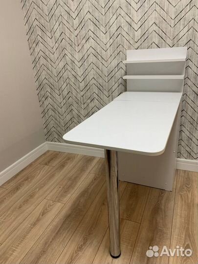 Стол для маникюра складной