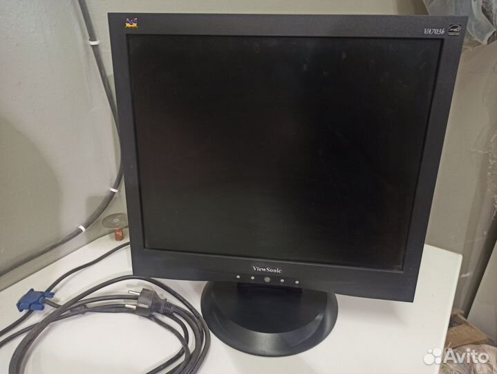Монитор Viewsonic va 703B