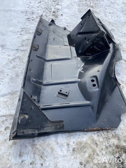 Брызговик подкапотный Москвич