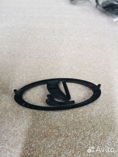 Шильдик передний в чёрном глянце, Ваз-2110, 2114