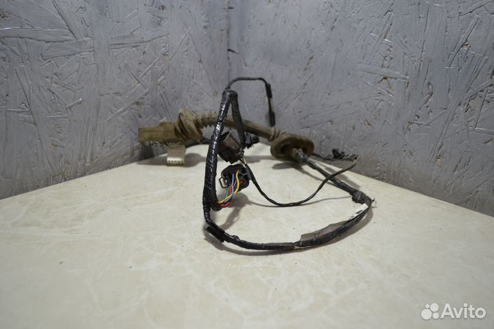 Проводка двери задняя правая Mitsubishi Lancer 9