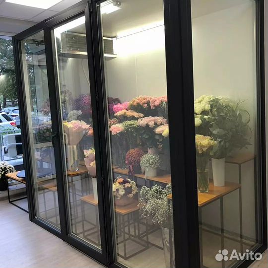 Холодильная камера для цветов Новая