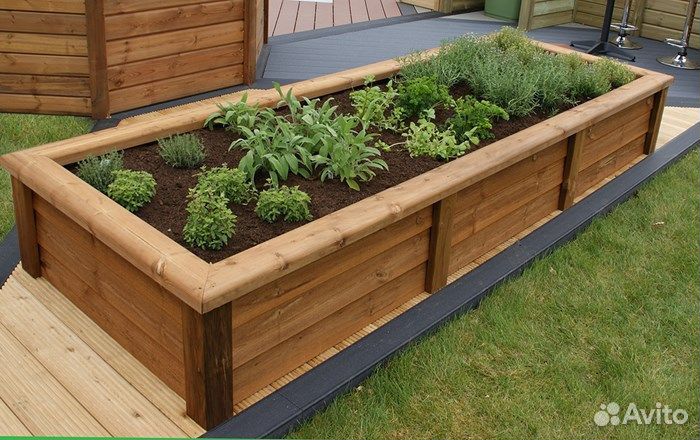 Многоуровневые цветники, грядки из дерева