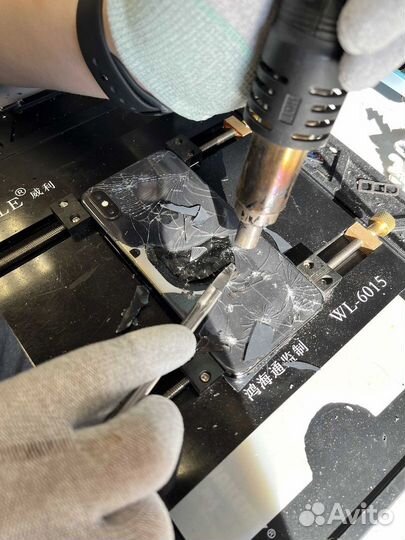 Замена заднего стекла iPhone