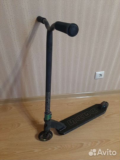 Трюковой самокат saga