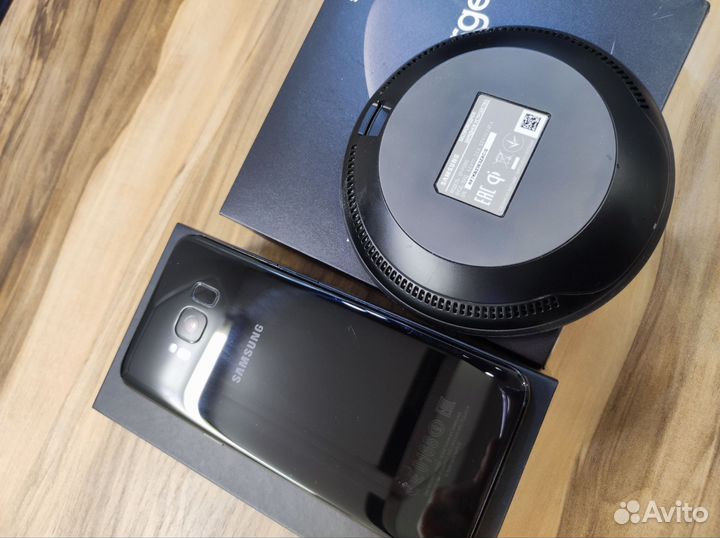Samsung Galaxy S8, 4/64 ГБ