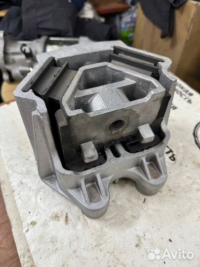 Опора даигателя передняя SEM 9514 MAN