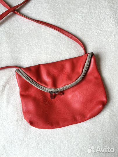 Сумка оранжевая на длинном ремешке через плечо