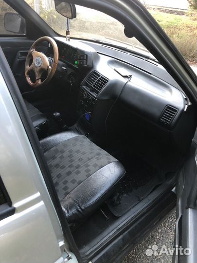 ВАЗ 2110 1.5 МТ, 2000, 200 000 км