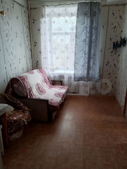 2-к. квартира, 42 м², 3/3 эт.