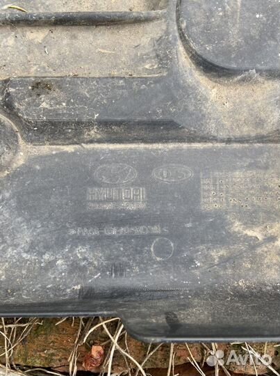 Крышка двигателя Hyundai Sonata 5