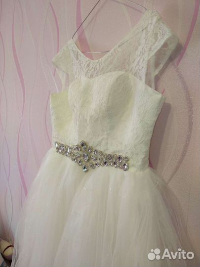 Свадебное платье 46