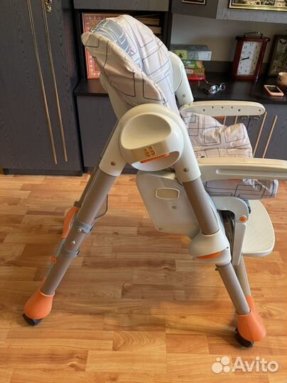 Стульчик для кормления chicco