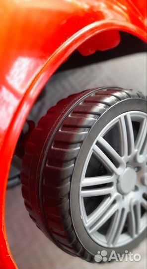 Машинка каталка толокар новая