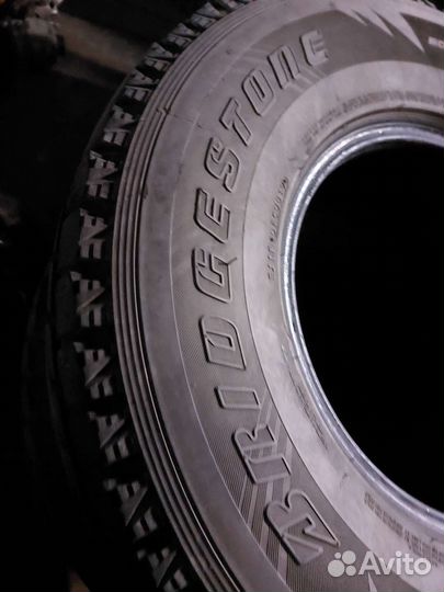 Bridgestone Blizzak DM-Z3 285/75 R16
