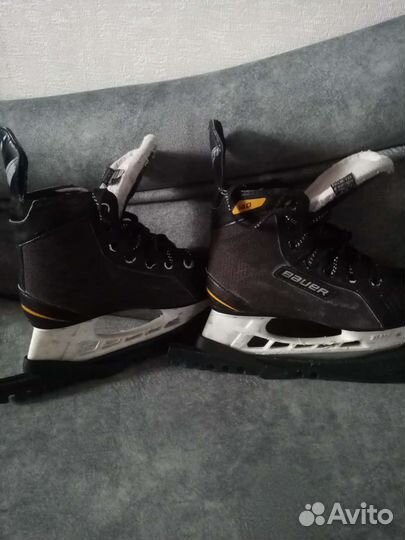 Хоккейные коньки bauer