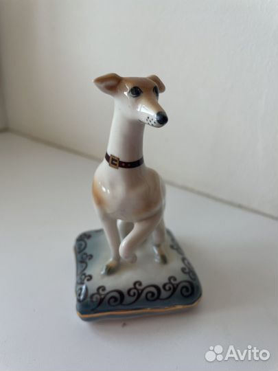 Статуэтка собака левретка