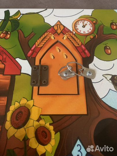 Бизиборд из дерева