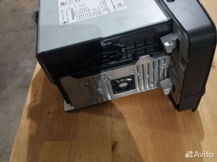 Магнитофон на Мерседес штаный